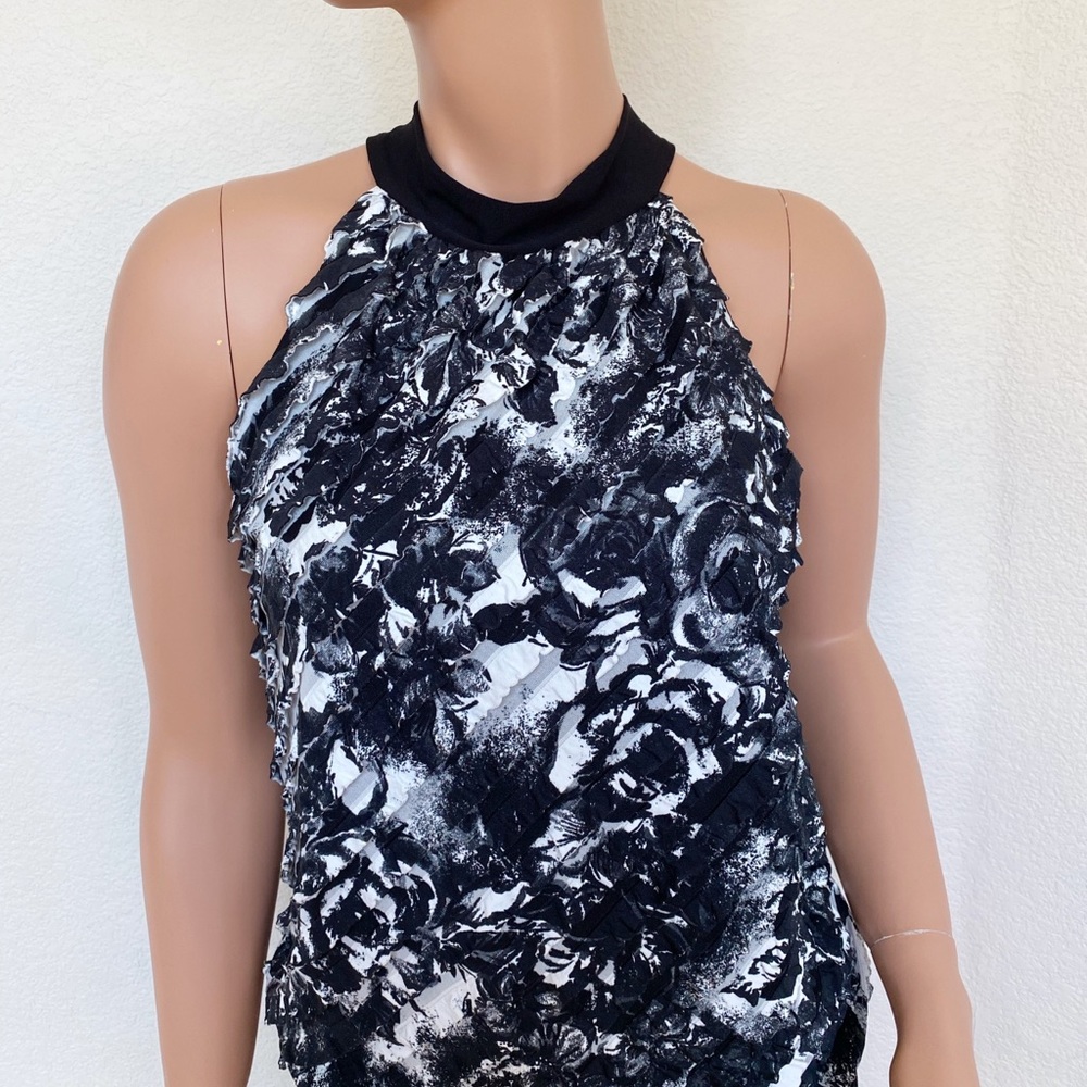 HEART SOUL ❤️❤️❤️ BLACK AND WHITE RUFFLE TOP - Picture 2 of 7